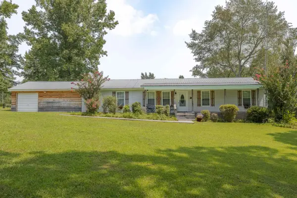 1511 Co Rd 74, Florence, AL 35633
