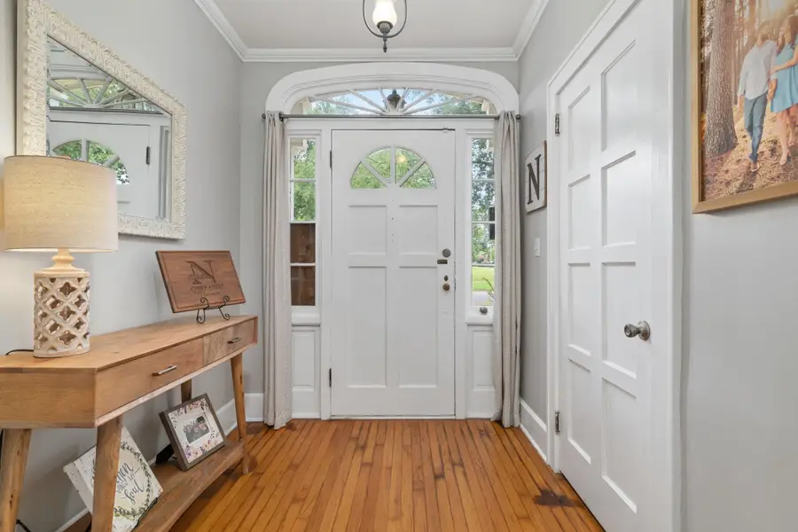 906 E 6th St, Tuscumbia, AL 35674 - #3