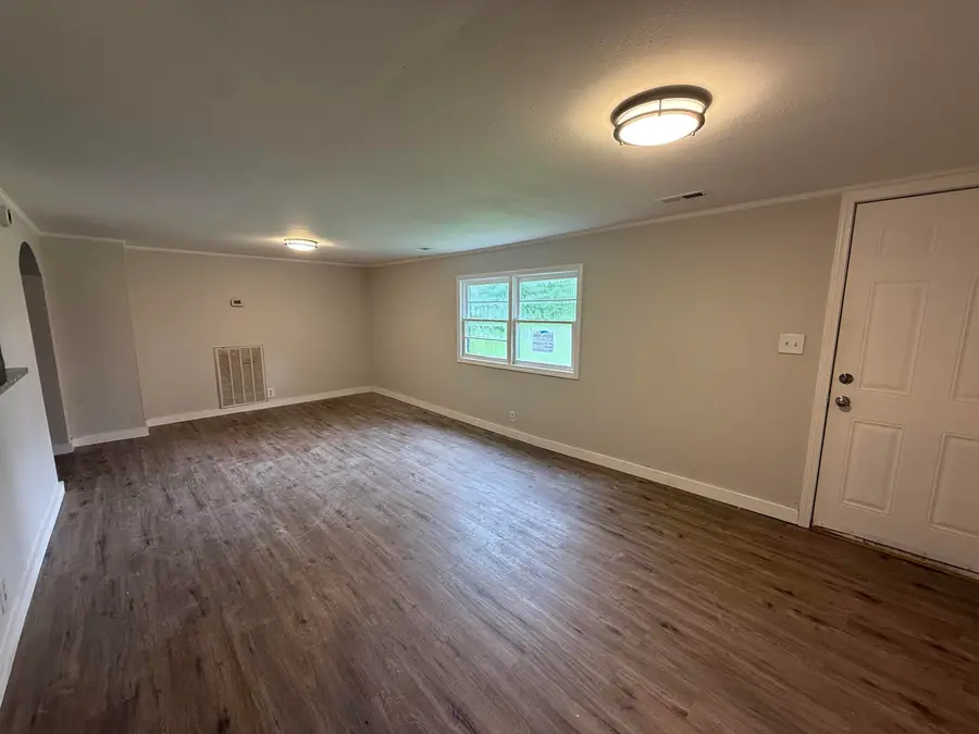 209 Alabama Ave, Hanceville, AL 35077 - #3