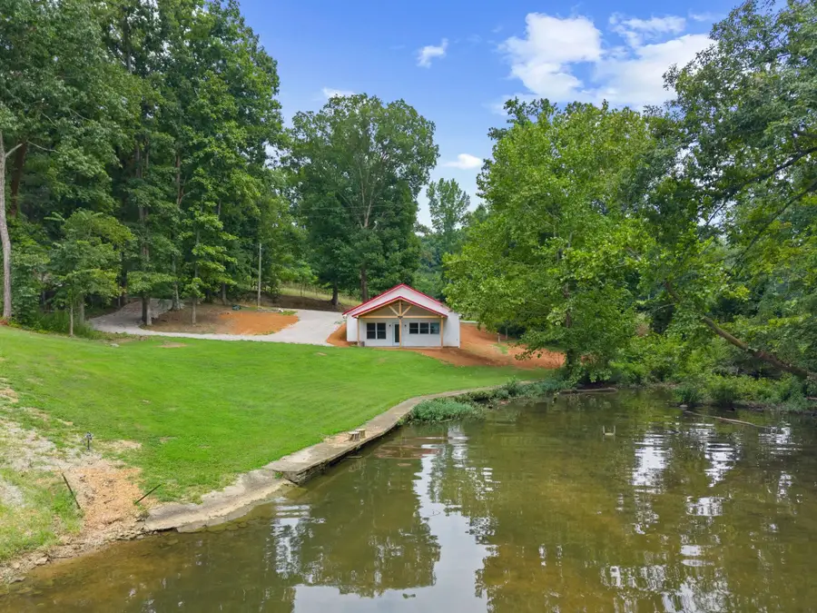 795 Lime Kiln Hollow Dr, Muscle Shoals, AL 35661 - #2