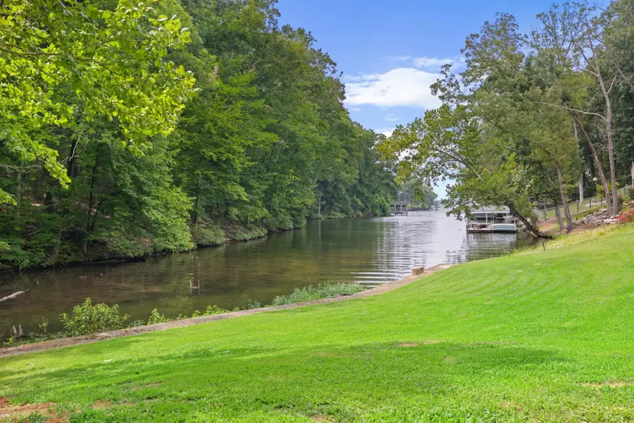 795 Lime Kiln Hollow Dr, Muscle Shoals, AL 35661 - #3