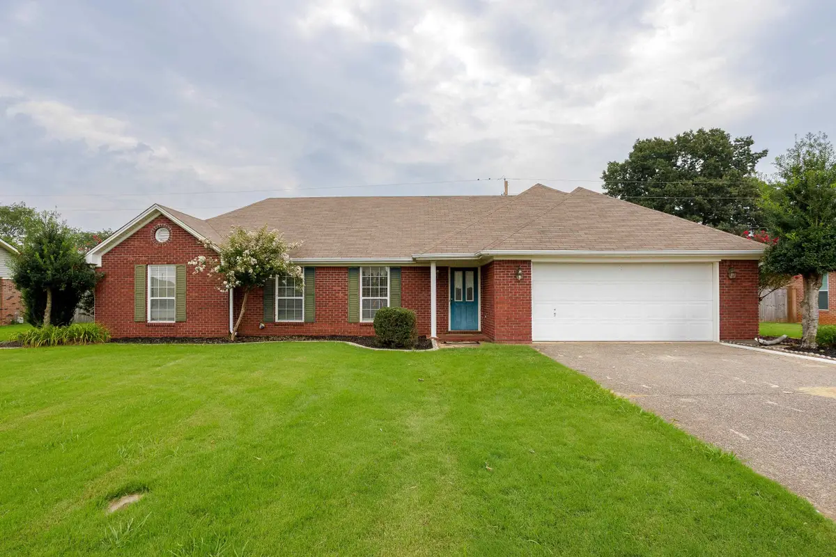 312 Government Blvd, Muscle Shoals, AL 35661 - #1
