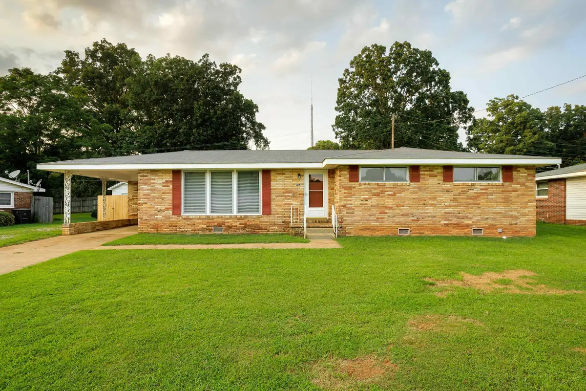 503 Imperial Dr, Florence, AL 35630 - #1