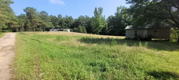 526 Co Rd 369, Haleyville, AL 35565