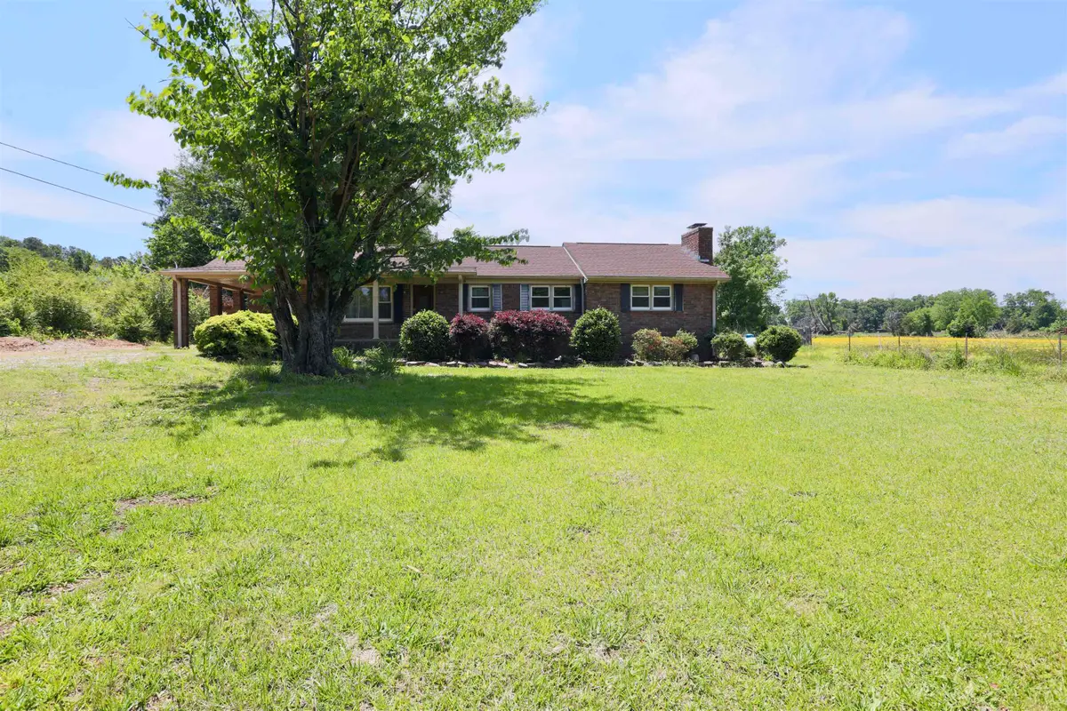 6700 River Rd, Muscle Shoals, AL 35661 - #1