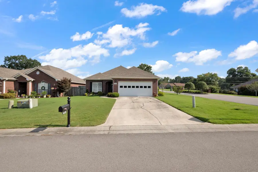 2901 Phelan Cir, Hanceville, AL 35077 - #2