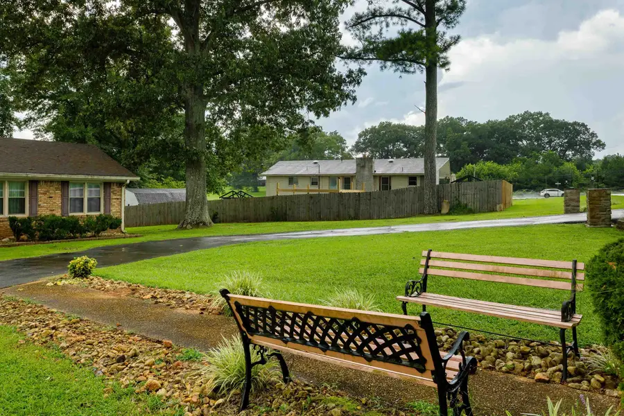 158 Duncan Dr, Russellville, AL 35654 - #3
