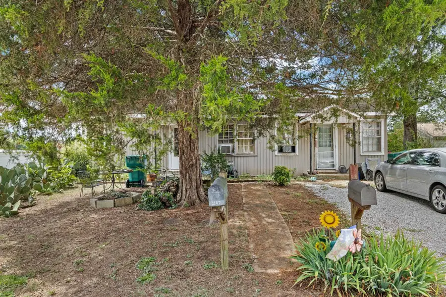 1107 E 31st St, Sheffield, AL 35660 - #2