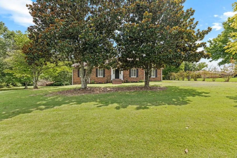 530 Rose St, Rogersville, AL 35652 - #3