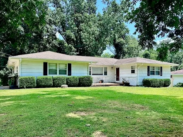 1750 Demorie Ave, Cullman, AL 35055 - #1