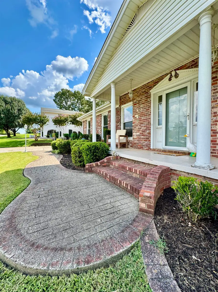 2913 Alexander St, Florence, AL 35633 - #3