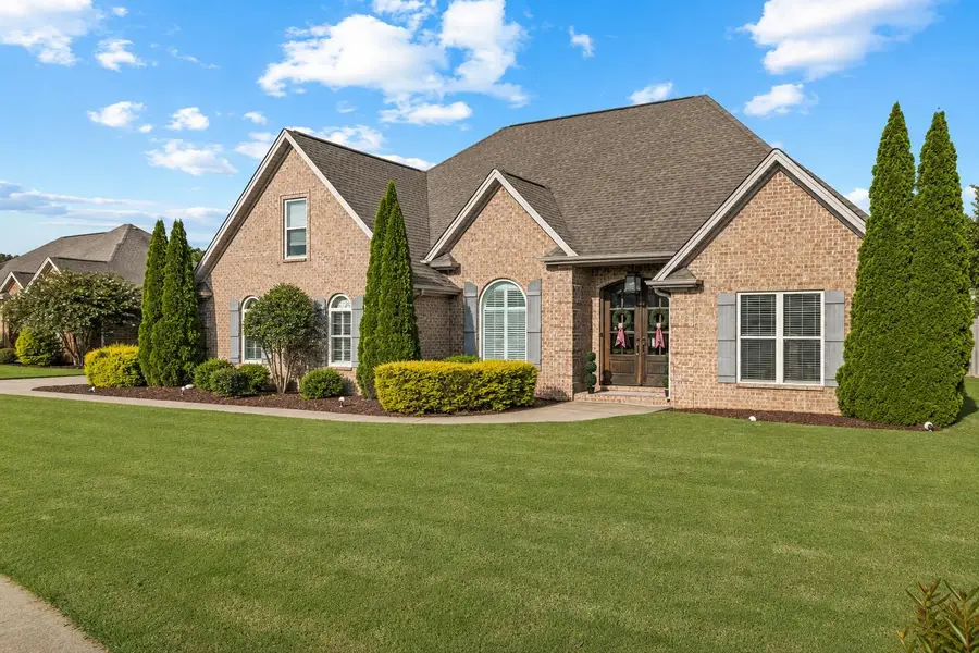 106 Magnolia Dr, Muscle Shoals, AL 35661 - #2
