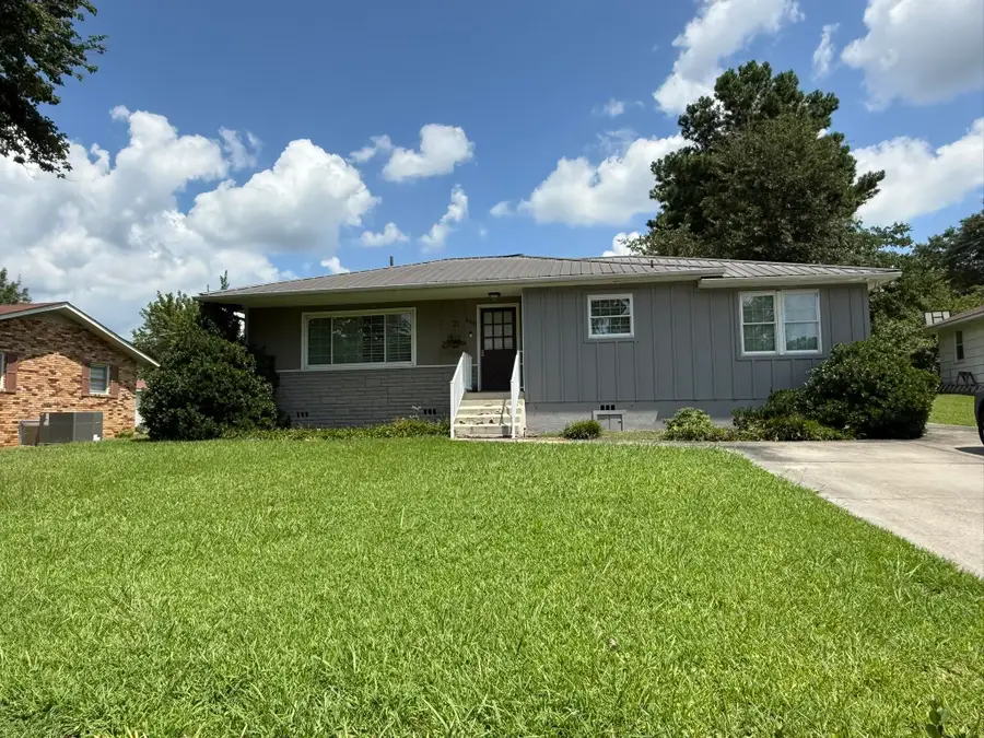 1008 Denson Ave, Cullman, AL 35055 - #3