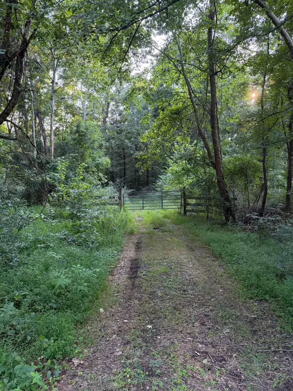00000 Frankfort Rd, Tuscumbia, AL 35674