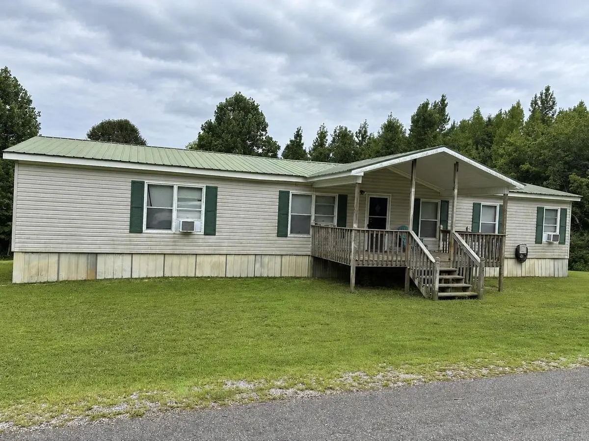 210 Smith St, Phil Campbell, AL 35581 - #1
