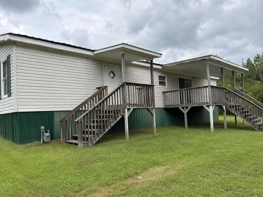210 Smith St, Phil Campbell, AL 35581 - #2