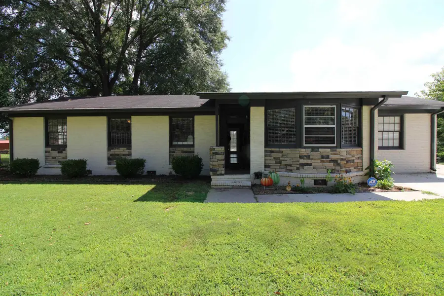 305 Robinson Rd, Decatur, AL 35601 - #2