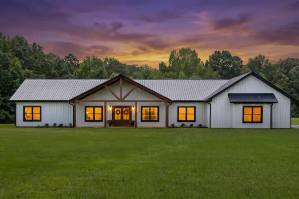814 Co Rd 1367, Vinemont, AL 35179