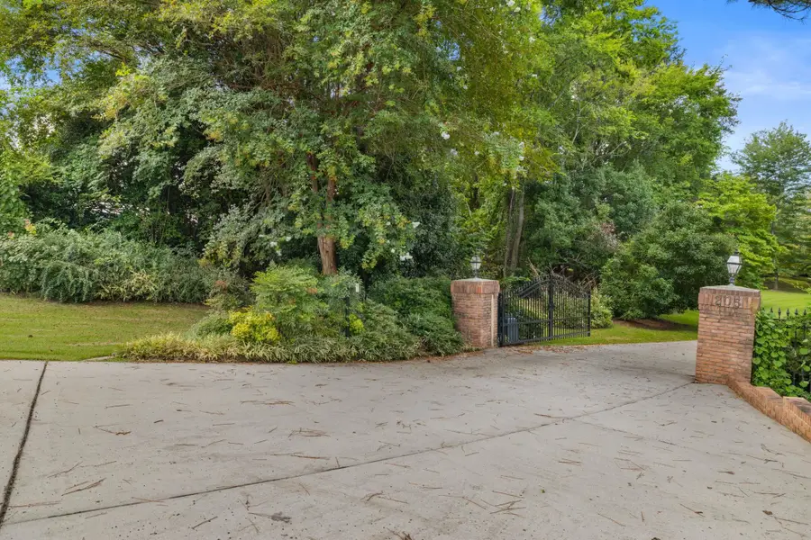 205 NW 10th Ave, Red Bay, AL 35582 - #3