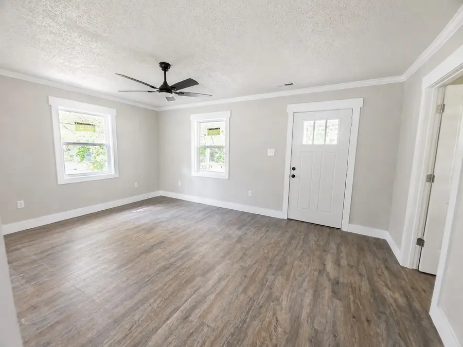 266 Edwards Ln, Russellville, AL 35653 - #2
