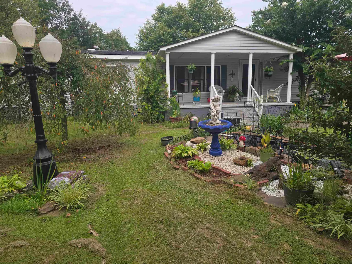 283 Boyett Dr, Hamilton, AL 35570 - #1