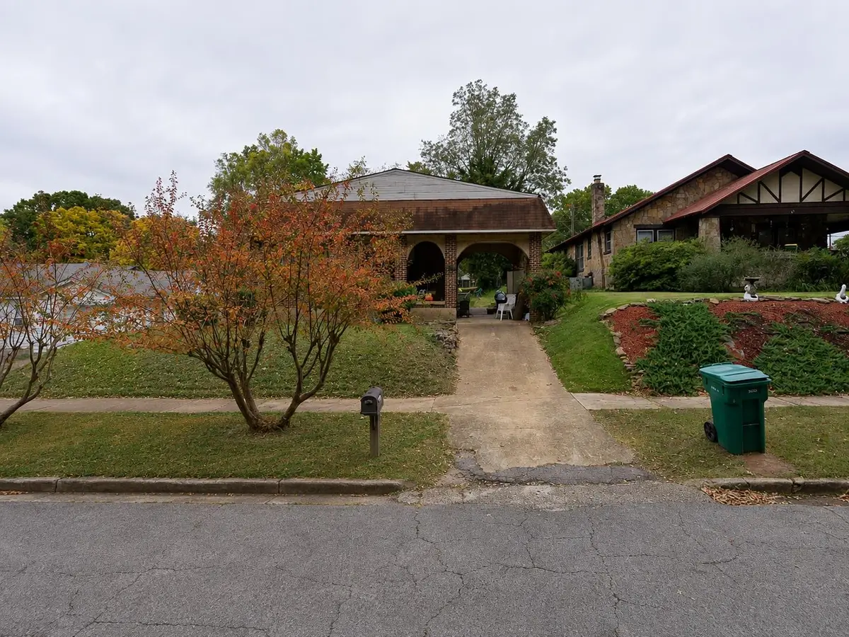 1512 Hillcrest Ave, Sheffield, AL 35660 - #1