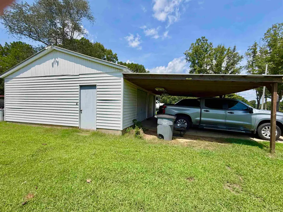 8409 Co Rd 61, Florence, AL 35634 - #3