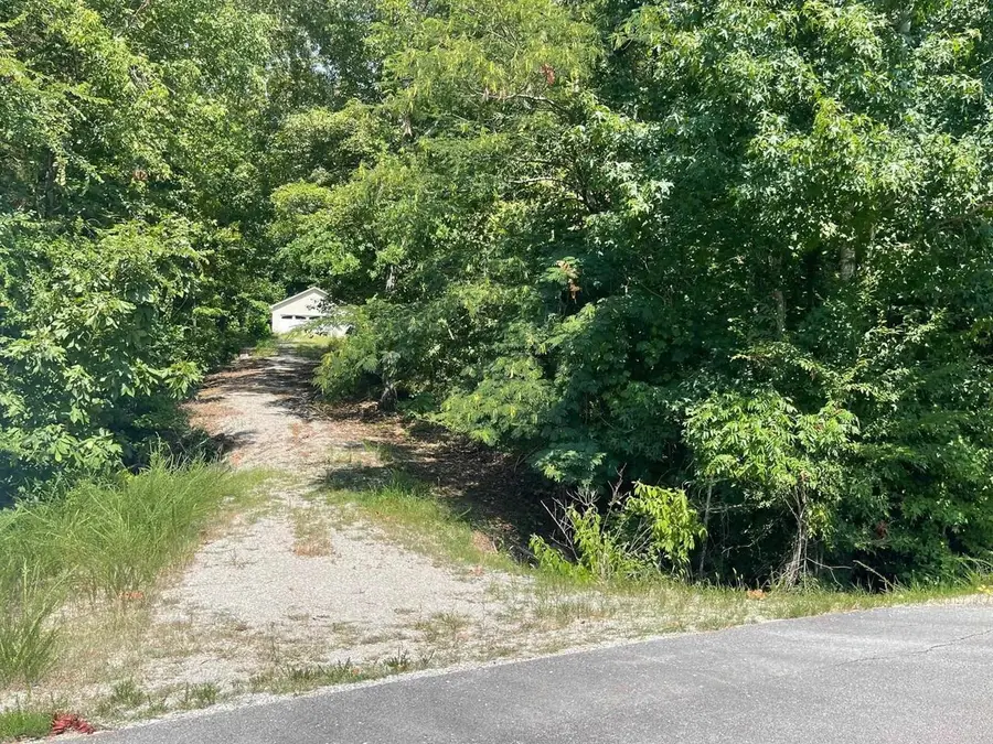 646 Lake Front Dr, Russellville, AL 35653 - #3