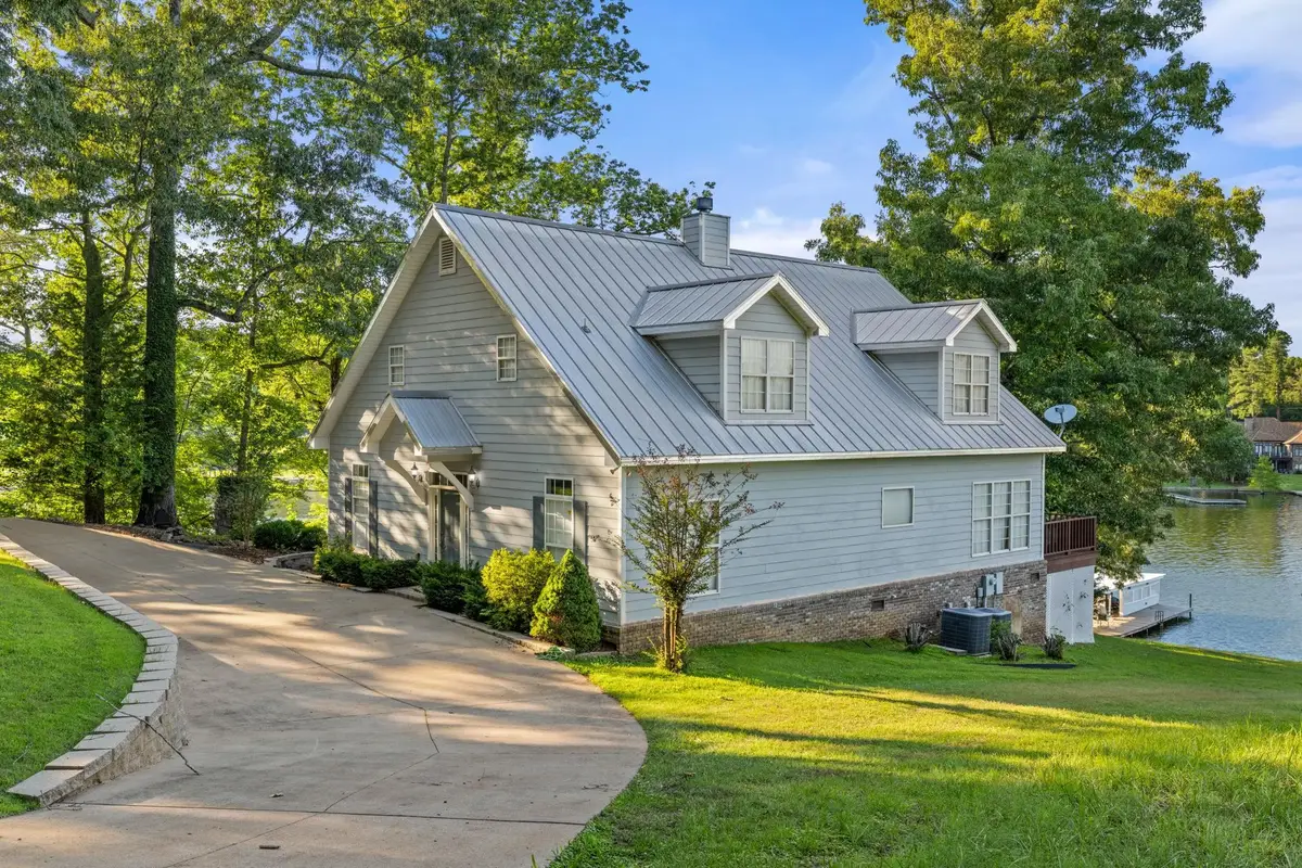 395 Bennett Way, Florence, AL 35634 - #1