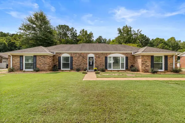 122 Lancaster Rd, Florence, AL 35633