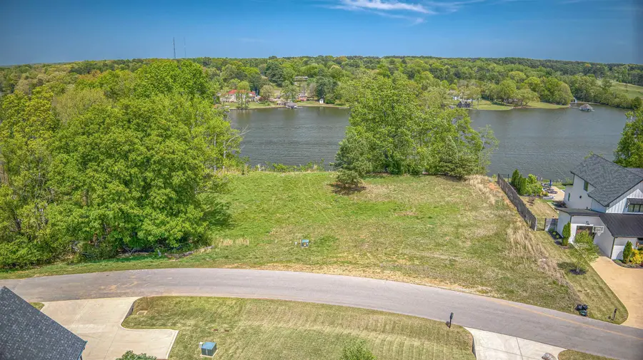 2094 Skypark Rd, Florence, AL 35634 - #2