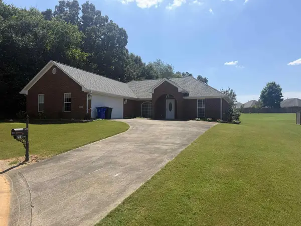 216 Dunolly Ln, Florence, AL 35633