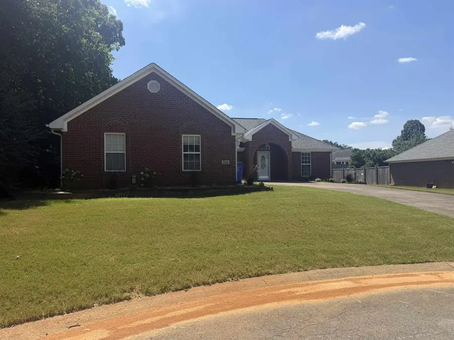 216 Dunolly Ln, Florence, AL 35633 - #2