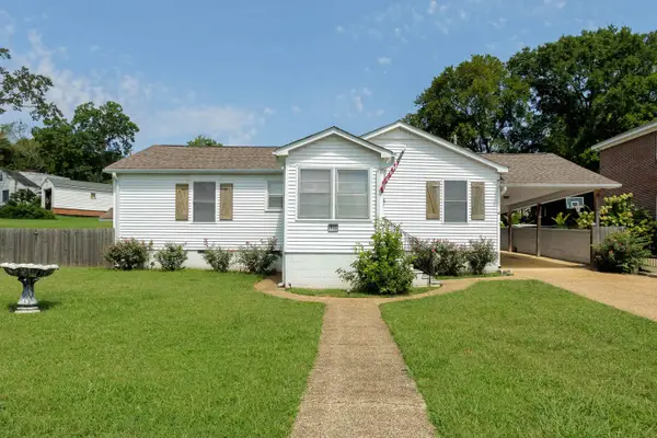 733 Crest St, Florence, AL 35630