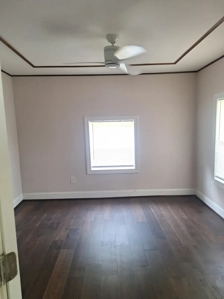 337 N Cherokee St, Florence, AL 35630 - #3