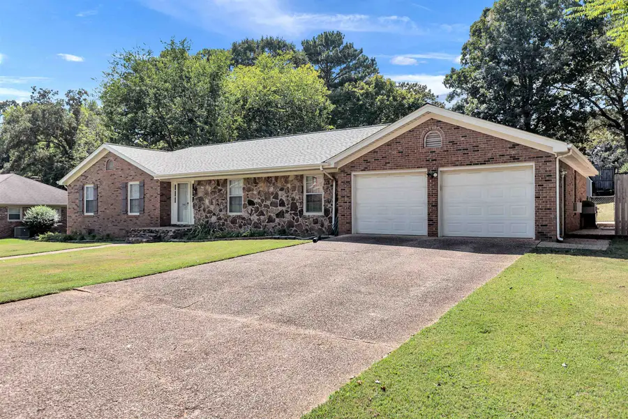 1907 Broadway Blvd, Florence, AL 35630 - #2
