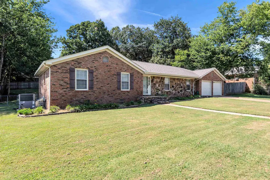 1907 Broadway Blvd, Florence, AL 35630 - #3