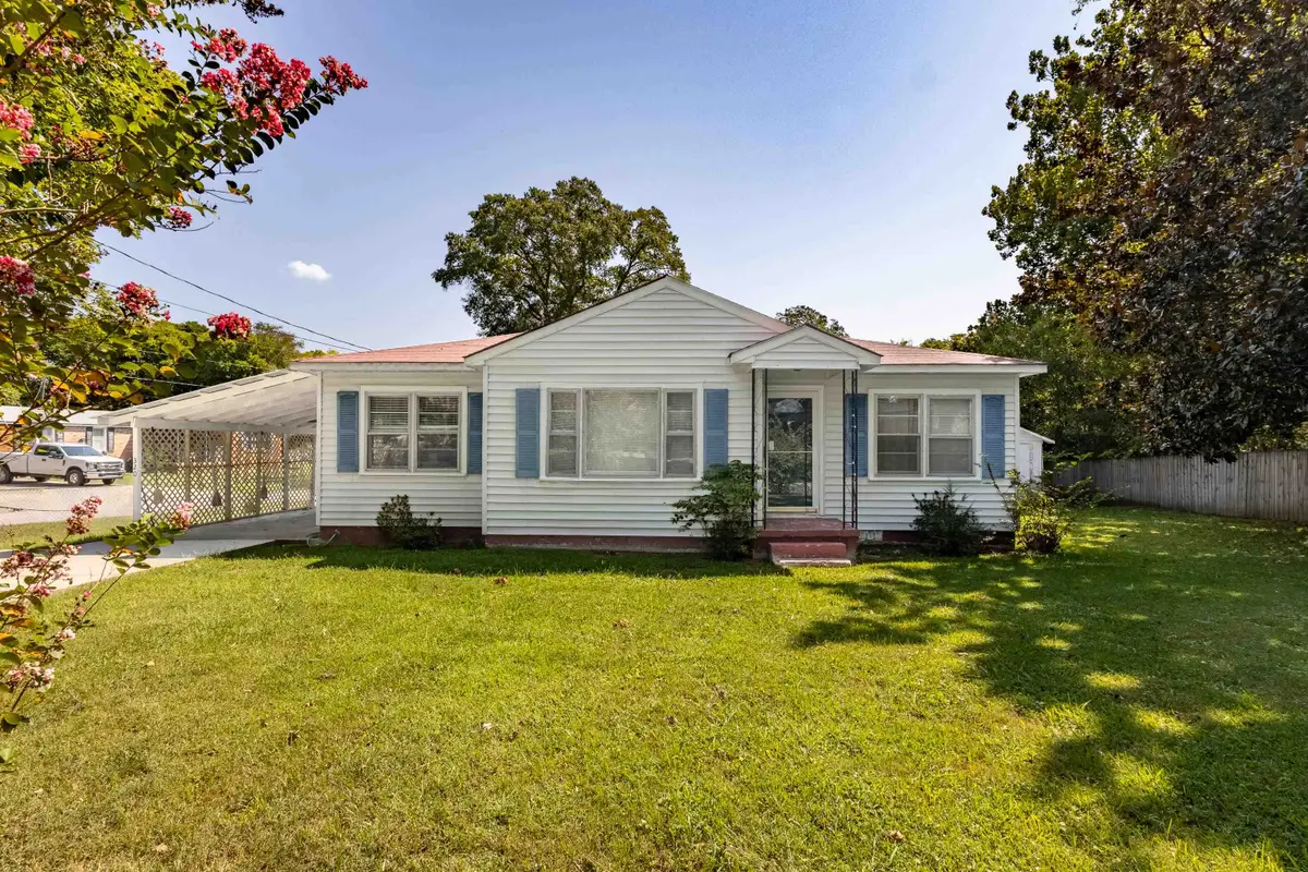 320 College St, Killen, AL 35645 - #1