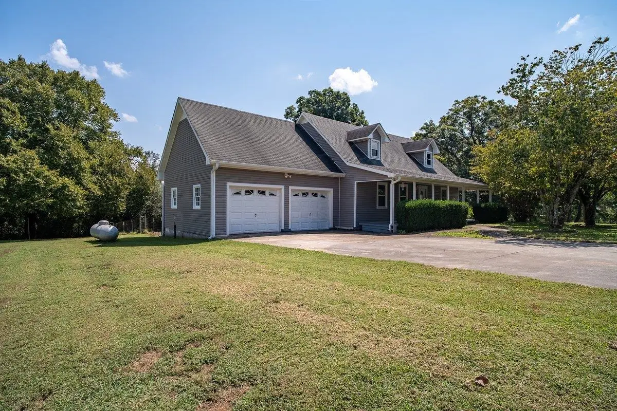 29670 Persimmon Tree Rd, Anderson, AL 35610 - #1