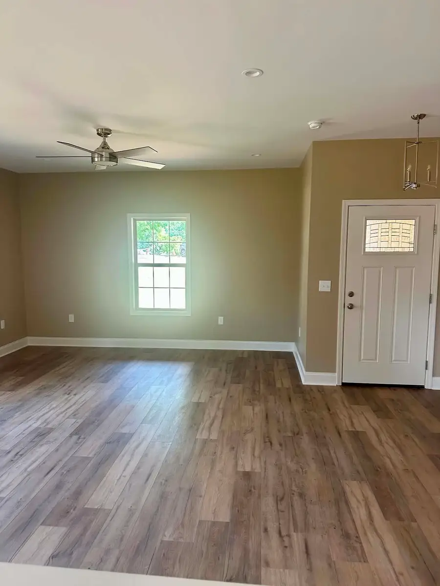 519 Fulton St, Florence, AL 35630 - #3