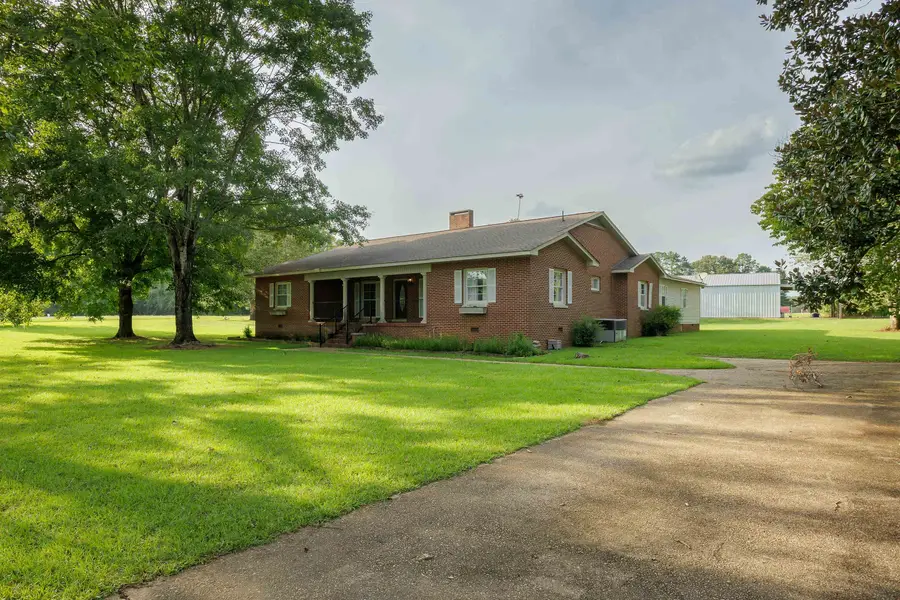 210 15th Ave, Guin, AL 35563 - #3