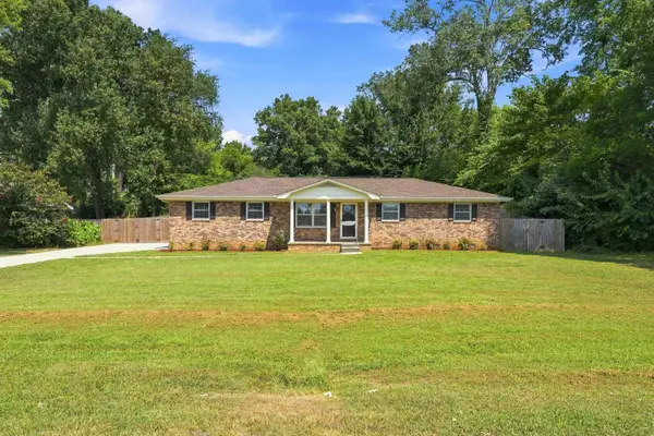725 Dearborn St, Muscle Shoals, AL 35661