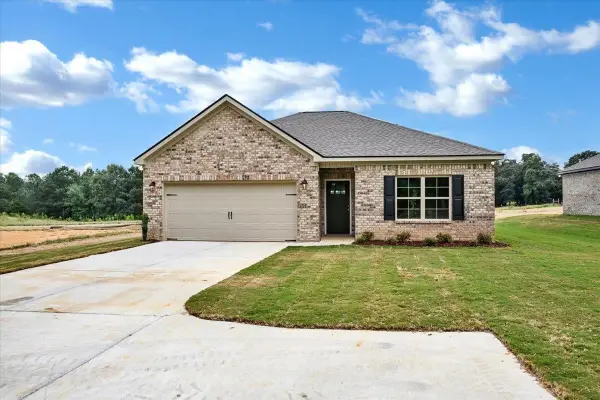 3556 Co Rd 1650, Holly Pond, AL 35083