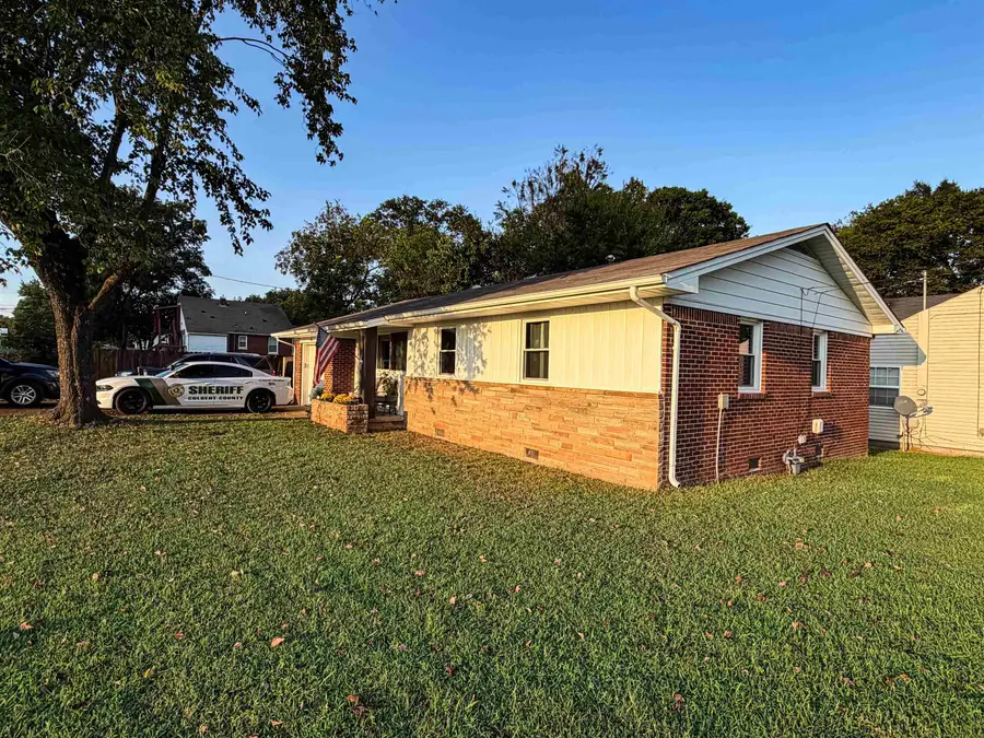 400 N Hook St, Tuscumbia, AL 35674 - #2