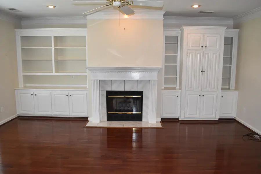 207 Woodfield Ct, Florence, AL 35630 - #2