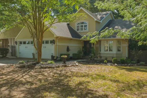 3721 Bainbridge Rd, Muscle Shoals, AL 35661