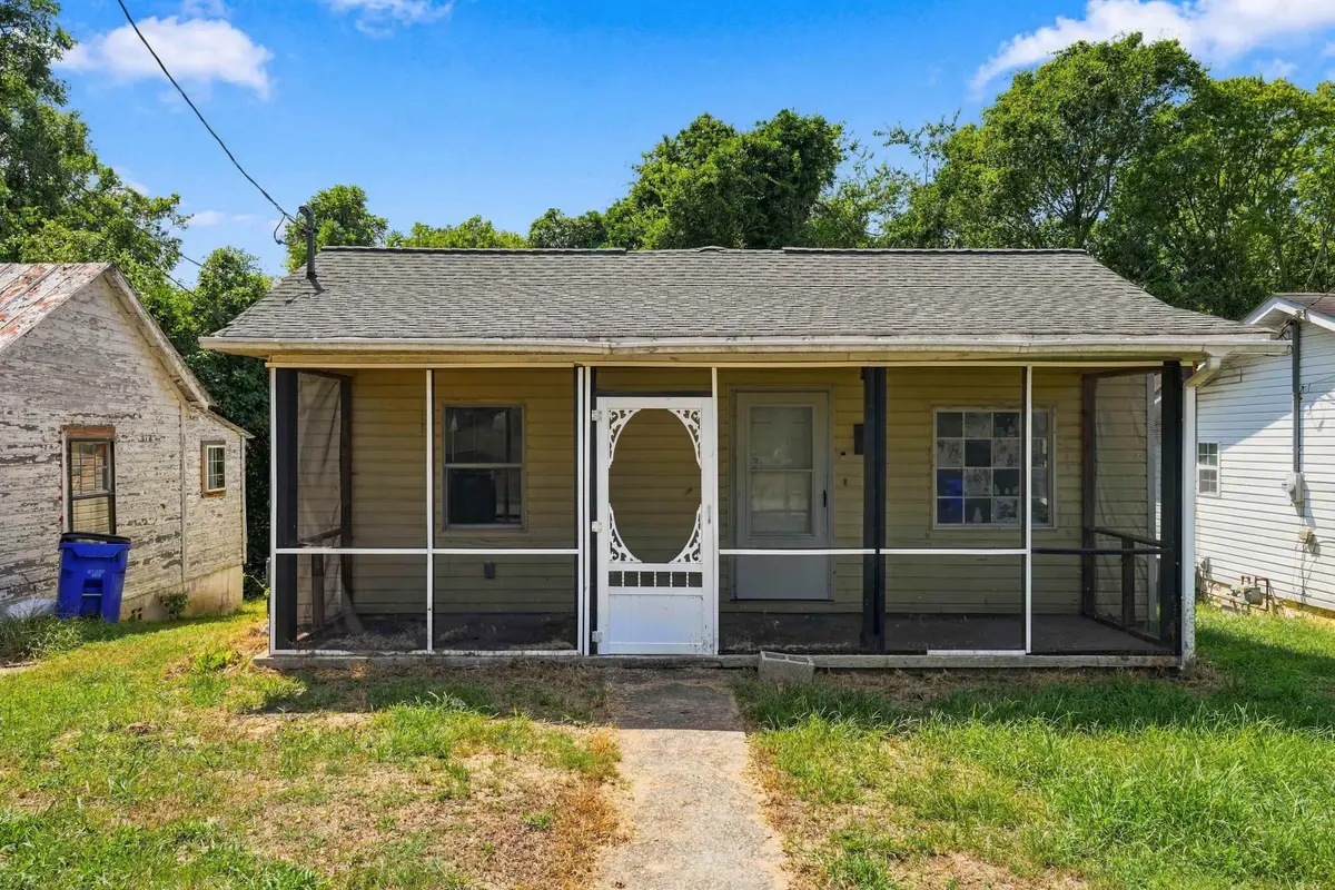 128 Washington St, Florence, AL 35630 - #1