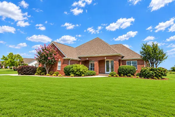 222 Mary Ellen Dr, Muscle Shoals, AL 35661
