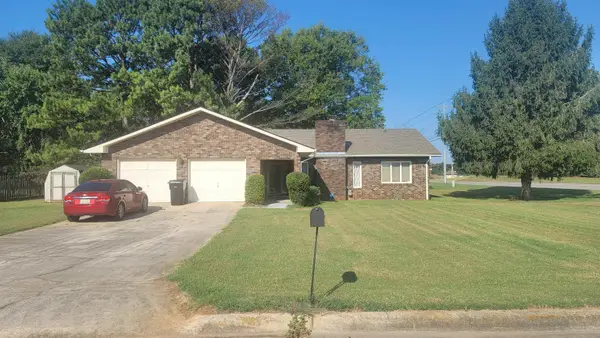 100 Murray Dr, Muscle Shoals, AL 35661