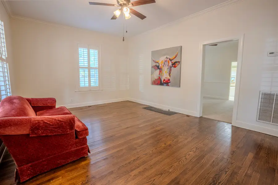 601 Howell St, Florence, AL 35630 - #3